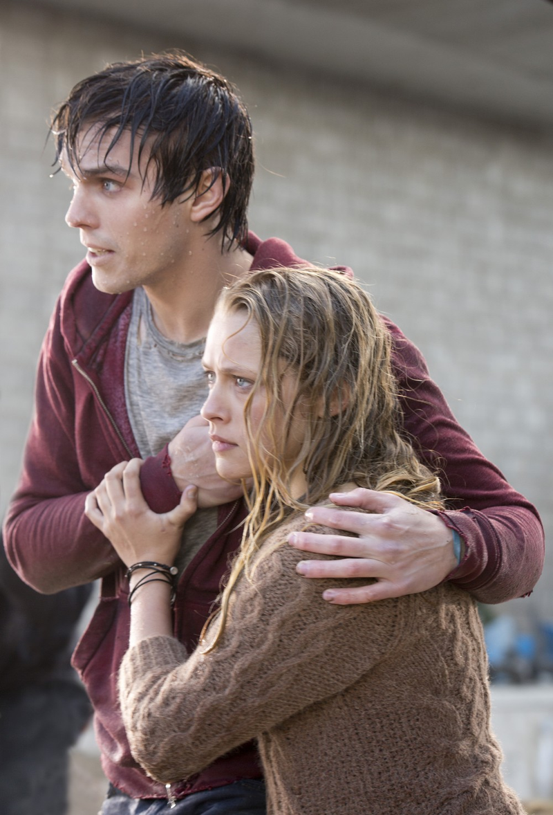 Illustration for article titled Warm Bodies Promo Images